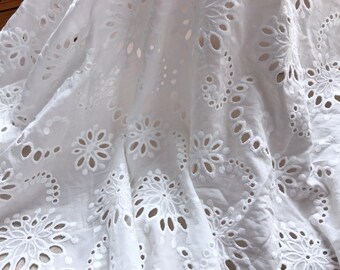 Scallop Pattern Pure cotton lace for Boho Dress Vintage Cotton Eyelet Flower Lace Fabric in Off white Girl Dress Tablecloth or Curtains