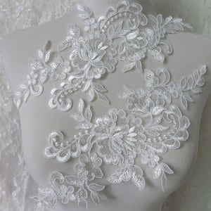 Bridal Lace Applique in Ivory with Rose Flower Motif for Weddings, Veils, Hats, Clothing image 3