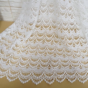 Witte guipurekantstof, uitgeholde coquillepatroonstof, retro bruidskantstof voor trouwjurk, galajurk, woondecoratie