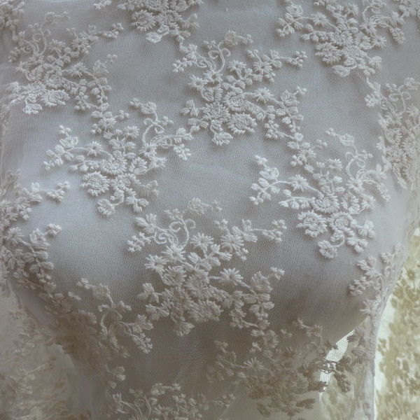 51" wide Ivory lace fabric, floral lace fabric, bridal dress fabric, embroidery lace fabric by the yard