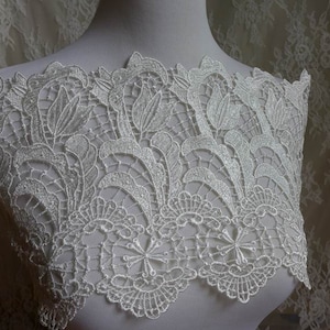 Wide venice lace, ivory lace fabric, guipure Lace trim, bridal jewelry supply lace