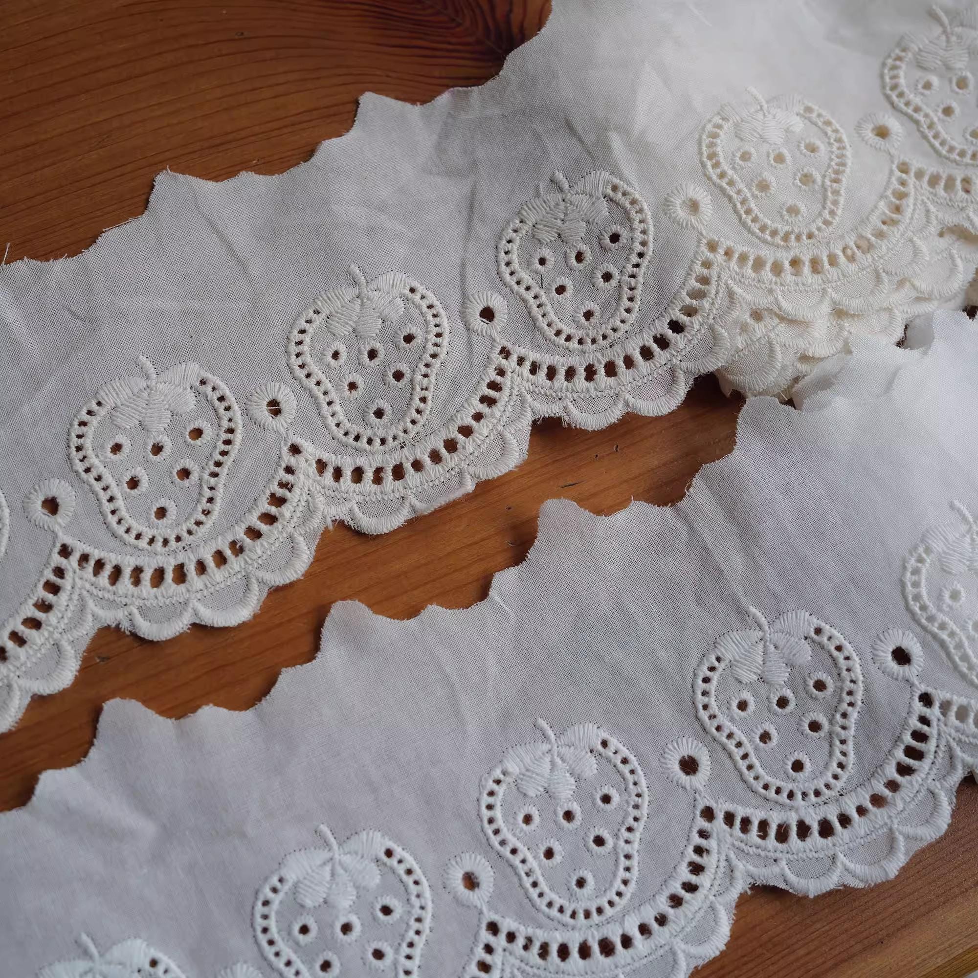 Pretty Cute Strawberry Eyelets Embroidered Cotton Trim, Scalloped Cotton Lace for Girls Dress, Blouse, Doll Dress, Hair Bands, Cuff, Sewing
