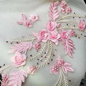 New 3D Embroidered Beaded Sequin Flower Lace Applique Pink Sew On Applique Patch Motif DIY Clothing
