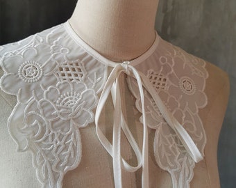 Delicate Lace collar, Organza Detachable Collar, Peter pan Collar, Fake Collar, Embroidered Lace Collar, Fake Lace Collar