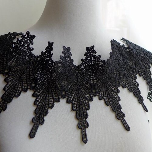 Black lace trim with feather design for collar lace, sashes, bridal, appliques