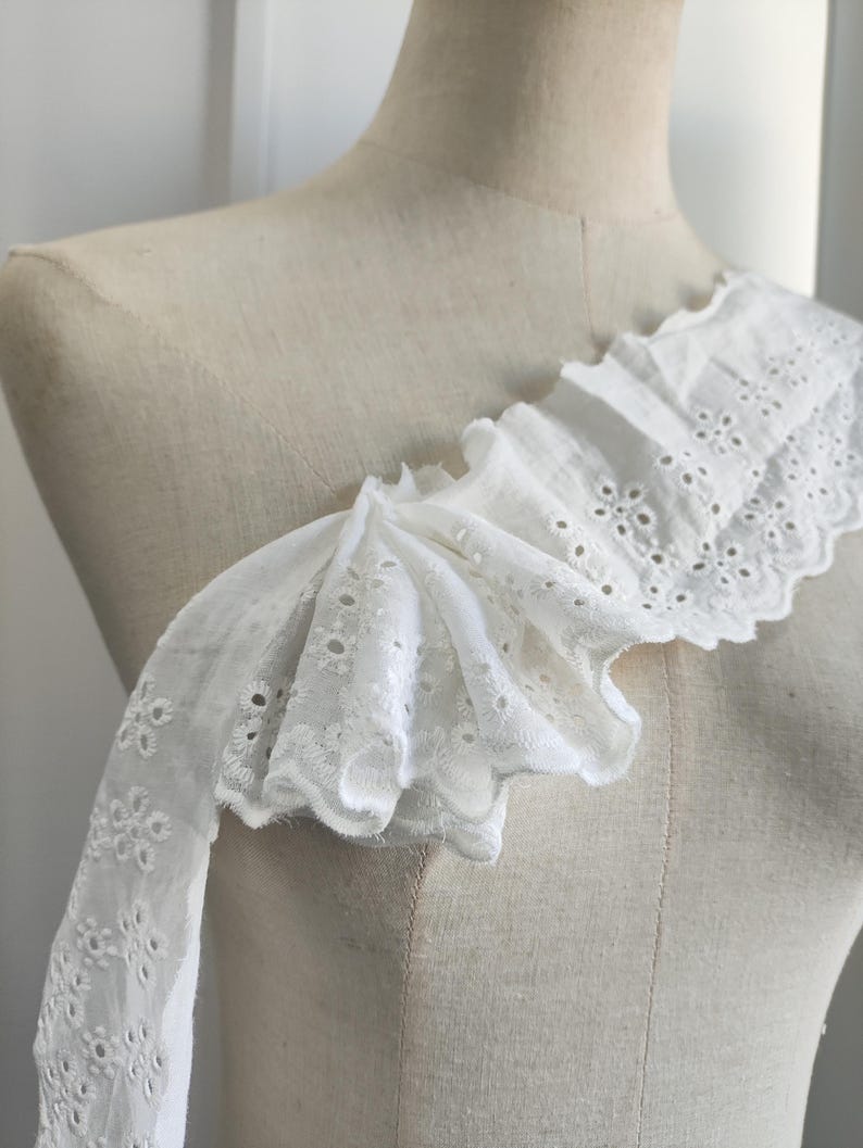 Simple Straight Ruffle Straight/ruffle Cotton Trim, Cute Flower Eyelets Embroidered Trim for ...