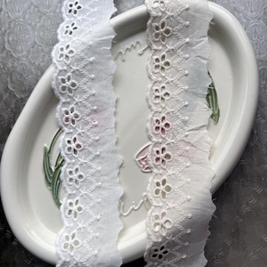 2&quot; Wide White Beige Cotton Lace Trim, Eyelet Flower Embroidered Trim for Dress, Doll, Curtains, Tablecloth, Hair Bands, Crafts Sewing