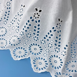 53&quot; Wide Embroidery Cotton Fabric with Eyelet Edge, Off white Cotton Scalloped Borders Fabric Sold By the Yard