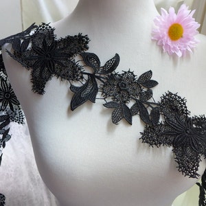 Venise Lace Black Leaf and Flower Trim Applique for Wedding dress, Applique Lace, Jewelry or Costume