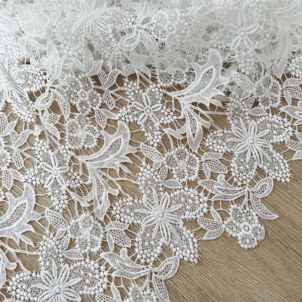 Tissu en dentelle guipure de fleurs délicates, broderie tissu guipure blanc cassé pour robe Boho, robe de mariée, conception de costumes