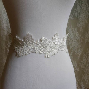 Venice Leaves Lace Trim in off White for Bridal Sashes, Gown, Headbands ...