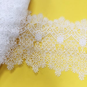 Exquisites weißes Venedig-Spitzenbesatz hohles gesticktes Spitzenband 13,5 cm breit für Brautzubehör, Schleier, Kostüme, Kleidungsstücke
