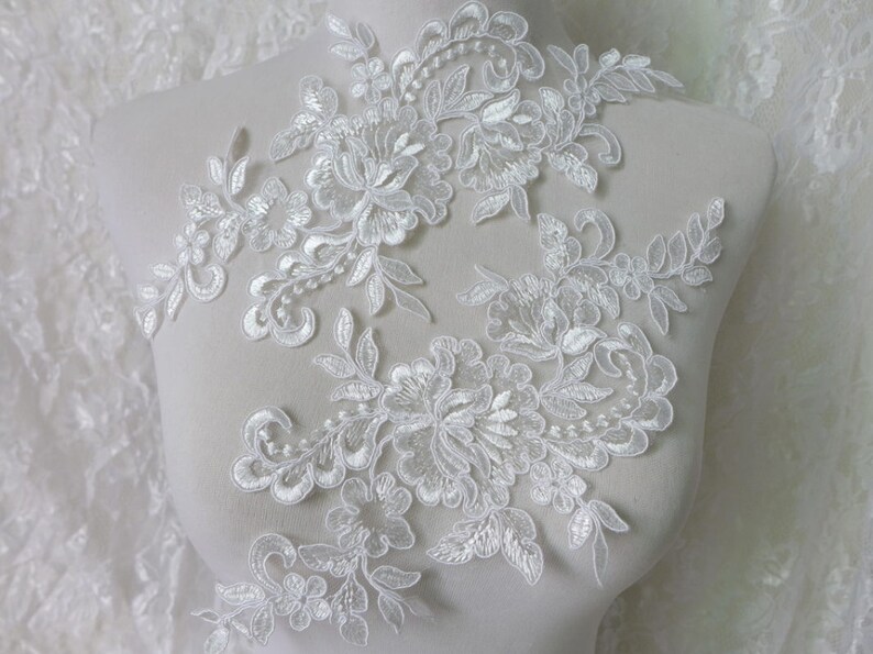 Bridal Lace Applique in Ivory with Rose Flower Motif for Weddings, Veils, Hats, Clothing image 2