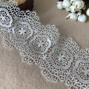 Pizzo glamour per abiti da sposa bianchi, abiti, gioielli, costumi, tessuti in pizzo traforato Chantilly Eyelash Nuovo design 2017