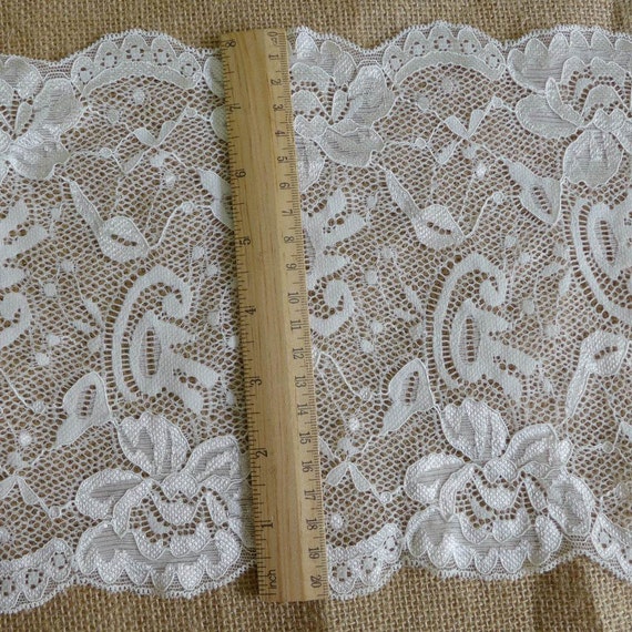 Elastic Lace Trim 10 Yards Off-White Lace Ribbon Floral Pattern Stretchy  Lace Fabric for Sewing, Garment, DIY Crafts and Gift Wrapping