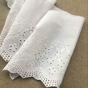 Elegante gebroken witte katoenen kanten rand met oogje, geschulpte katoenen rand voor trouwjurk, mouw babyjurk, zoom rok, gewaden bruidsmeisjes