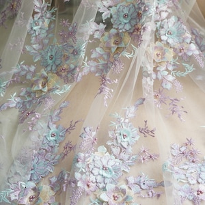 Tissu dentelle lavande, broderie perlée lourde, broderie perlée 3D par mètre, tissu haute couture, tissu de mariée pour mariage, tissu pour robe de bal