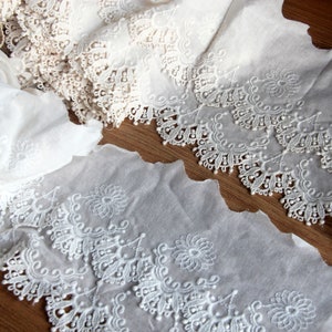 Retro Style Embroidered Cotton Lace Trim, Guipure Floral Edge Lace for Dressmaking, Costume Deisgn, Sold By the Yard