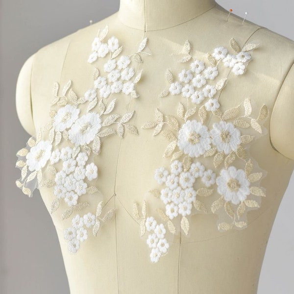 Lovely Flower Embroidered Applique, Beautiful Lace Applique, Bridal Applique, Evening Dress, Wedding Dress, Alter Couture, Illusion Gowns