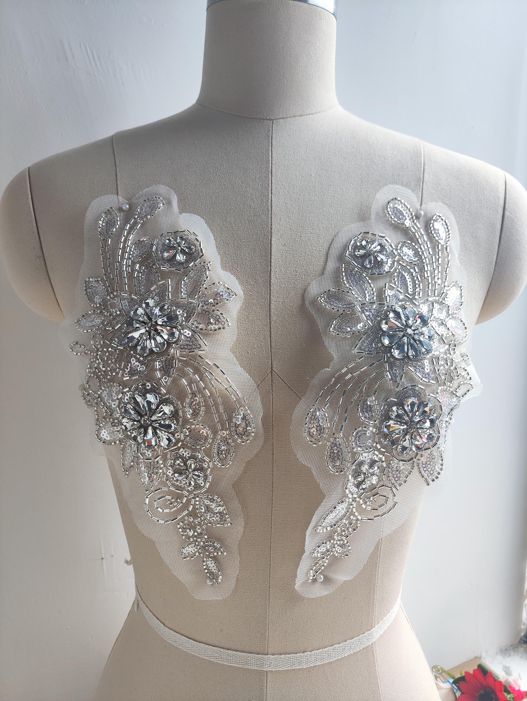 beaded dress appliques Tulle V Neck Prom Dresses Appliques Beaded Ball Gown main image 0