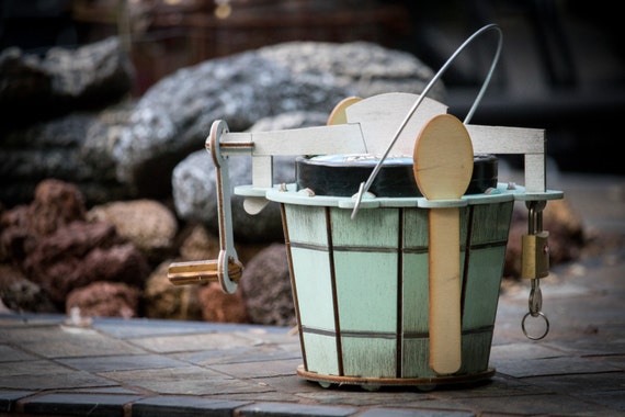 Ice Cream Keeper A Wooden Pint-size Holder, Made to Look Like A Vintage  Hand-crank Ice Cream Maker With a Padlock to Keep Cold and Safe 