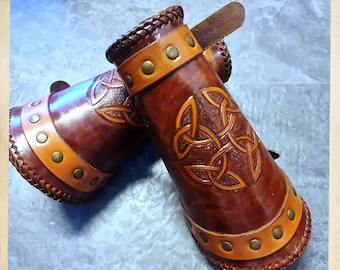 Celtic Art II / Fantasy Bracers pair (2pcs) / Handmade leather Cuff / Bracer from vegetanned hand dyed leather / Viking / Celtic (CB005B)