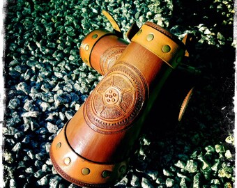 SteamPunk Wheel Bracers pair (2pcs) / Handmade leather Cuff / Bracer from vegetanned hand dyed leather (CB005SP)