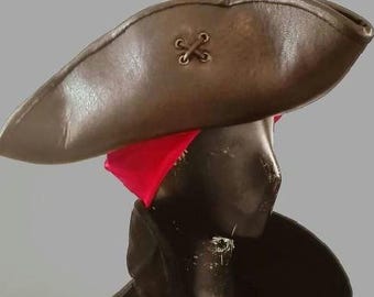 Chapéu de pirata de couro - Garibbean - Jack - Capitão - Pirata - Rom - Pardal - Tricórnio - Tricórnio - Ossos de caveira - aaarrr - Camadas - Medo - Navio
