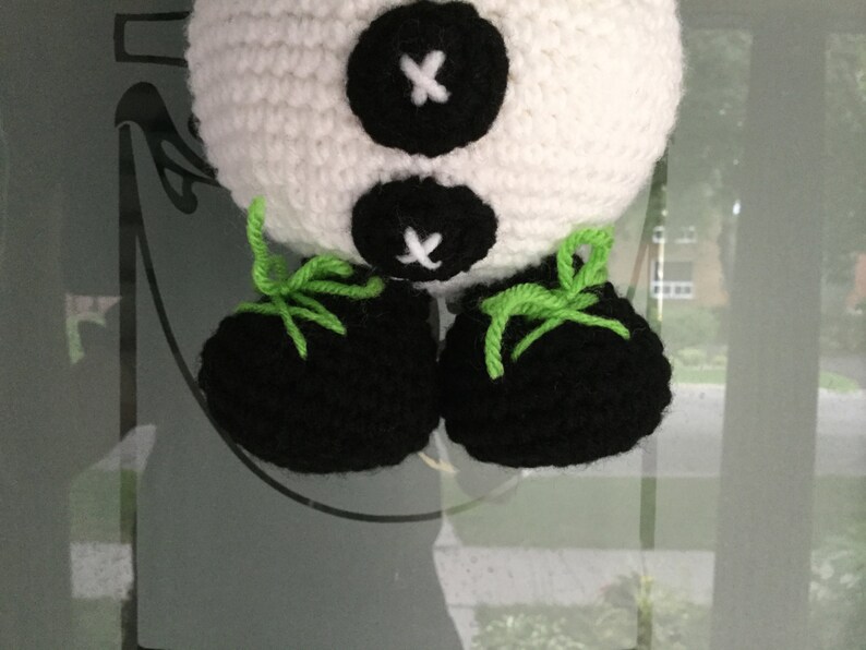 Snowman Door Hanger Crochet Pattern Tutorial Amigurumi image 4