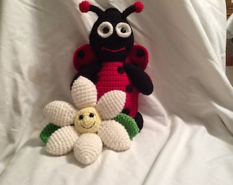 Pattern tutorial ladybug and Flower Playmate , amigurumi ladybug and daisy pattern , crochet patterns , instant download PDF