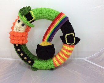 St Patricks Day Wreath Tutorial - Leprechaun pattern - pot of gold and rainbow tutorial - luck of the Irish - instant download pdf pattern