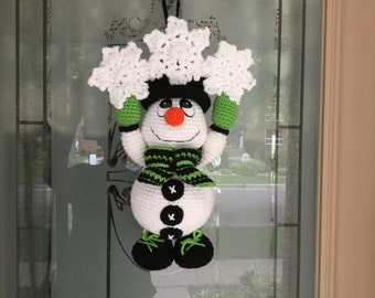 Snowman Door Hanger Crochet Pattern Tutorial - Amigurumi Snowman - Plush Snowman - Holiday Decor - Instant Download PDF Pattern