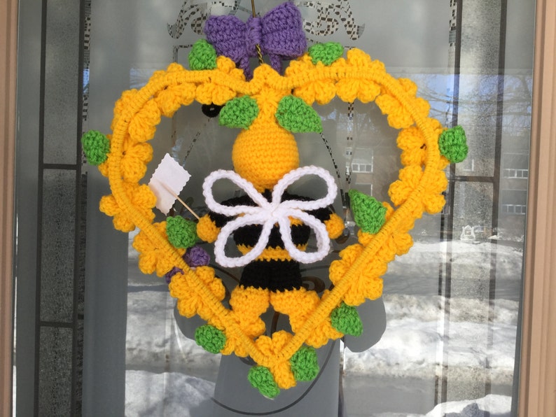 Bee Happy Crochet Wreath Crochet Pattern Spring home decor Wreath and Door Hanger instant download PDF pattern black and yellow wreath image 5
