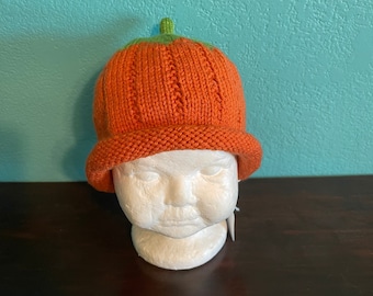 Knitted pumpkin beanie, adorable for infants all the way to child sizes