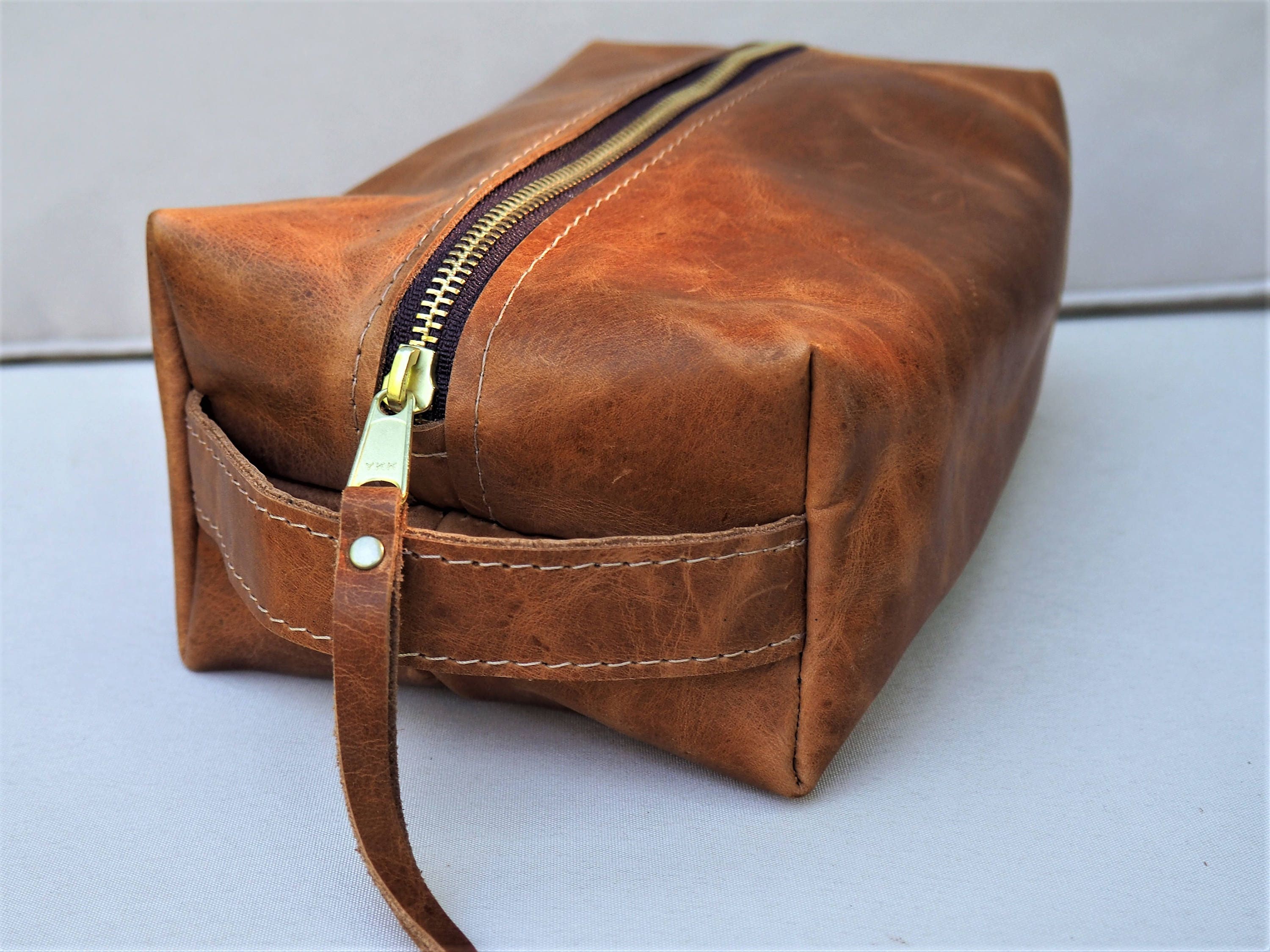 leather toiletry kits