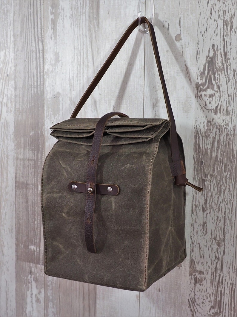 Lunch Bag with Handle / Waxed Canvas / 2 Sizes Available Brown