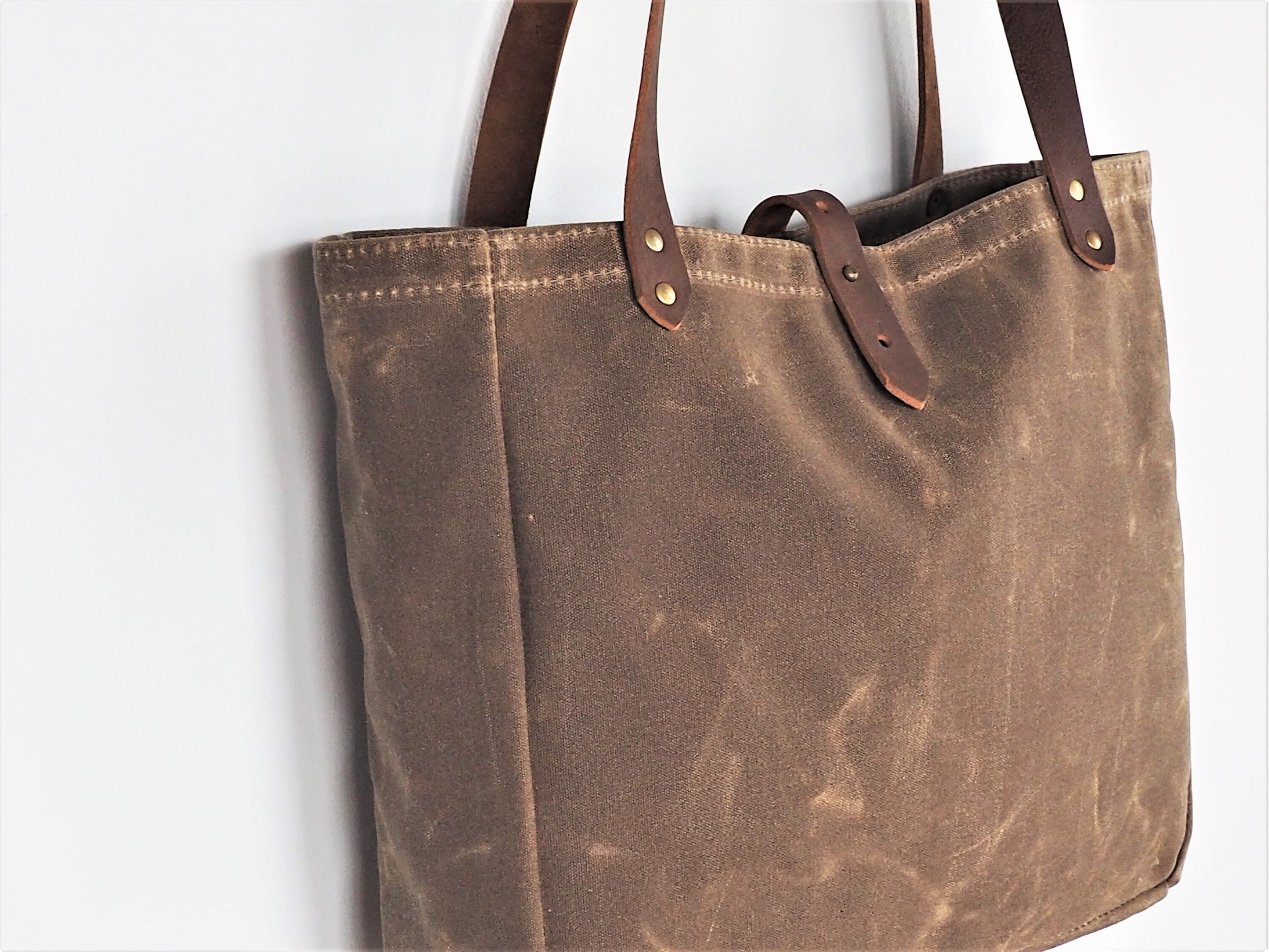 canvas tote leather straps