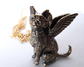 Winged Cat Gold Necklace Regal Mau