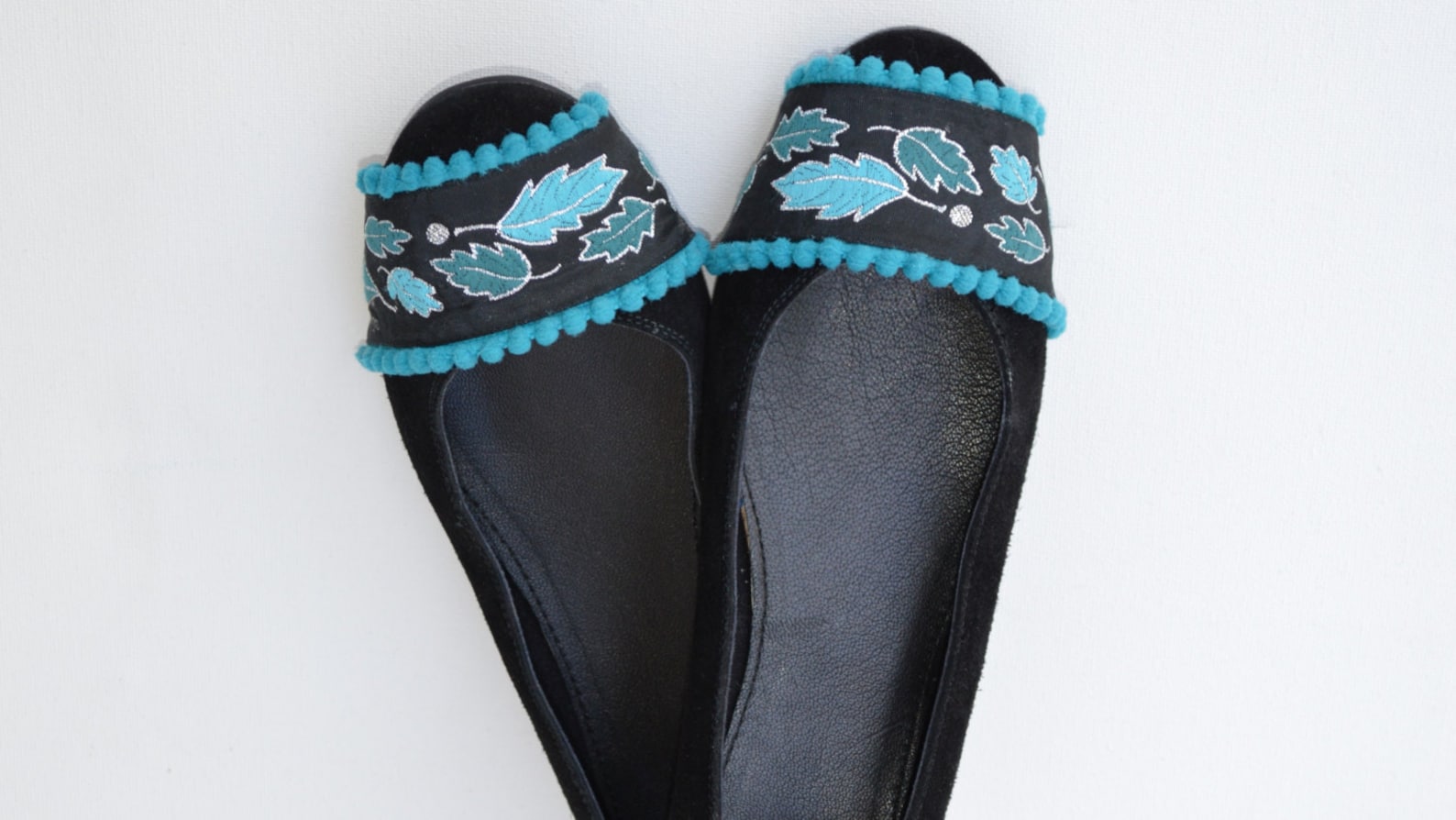 flat shoes / artistic shoes / suede ballet flats / womens shoes / black flat shoes / ballet shoes / black suede shoes