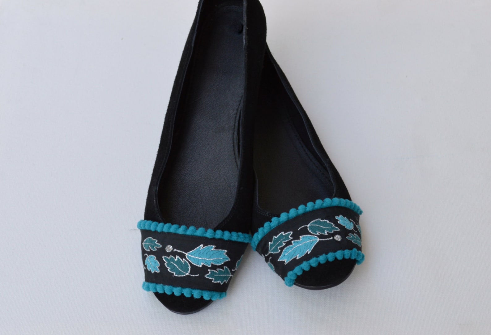 flat shoes / artistic shoes / suede ballet flats / womens shoes / black flat shoes / ballet shoes / black suede shoes
