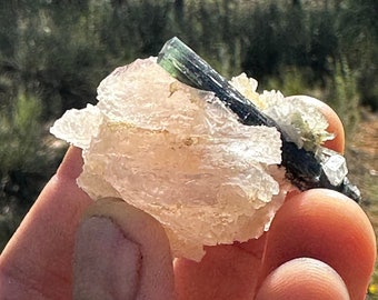 Green/ clear cap tourmaline combined w/ etched morganite crystal + cleavlandite + adularia crystal , natural combo .