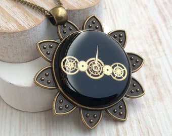 Steampunk Necklace, Flower Pendant, Clockwork, Sunflower Necklace, Leather Cord Necklace, Gothic Jewellery, Cog Necklace, Bronze, Unusual