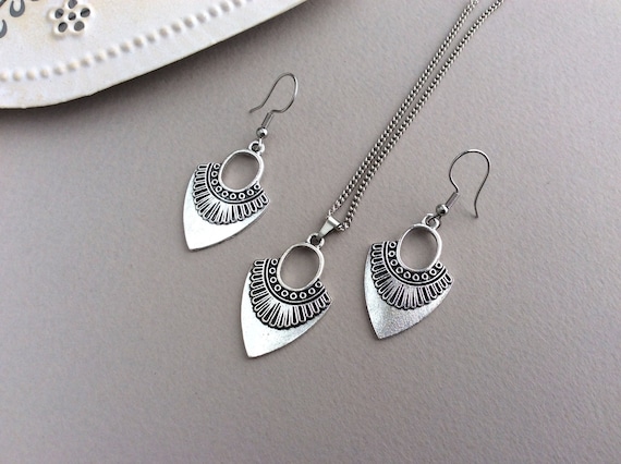 Boho Necklace, Egyptian Necklace, Shield Charm, Silver Pendant, Bohemian Earrings, Necklace Set, Earring Set, Chain Necklace, Tribal, Ethnic