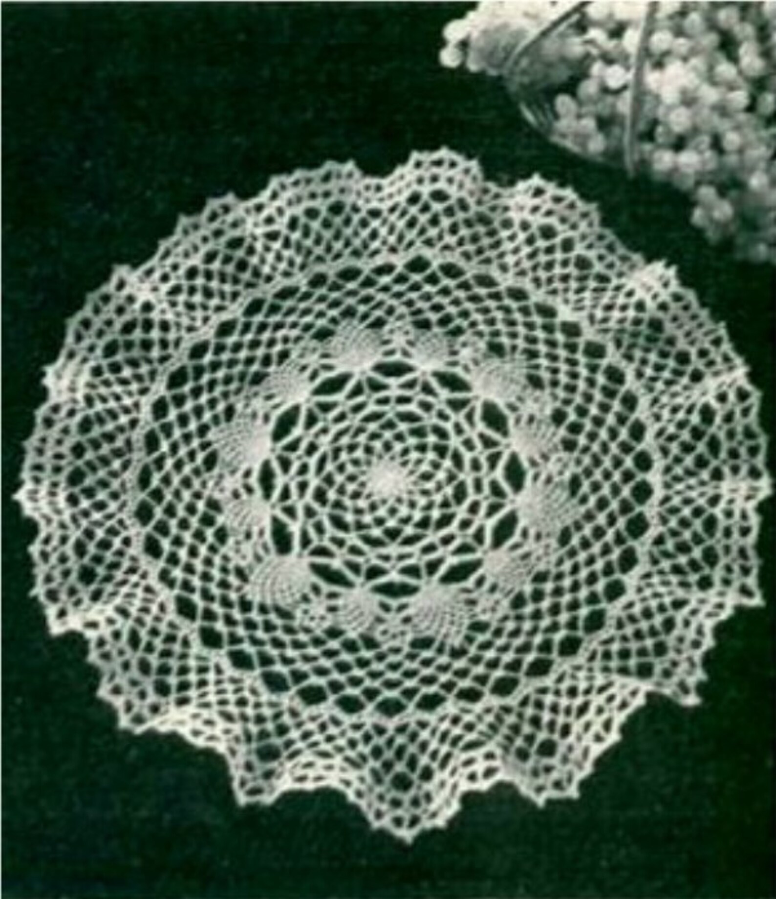 Small Pineapple Ruffle Doily Pattern Retyped Large Print Pattern PDF ...