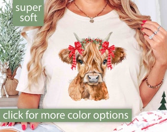 Christmas Highland Cow Shirt for Cow Lovers Gift for Women, Highland Cow Christmas Tshirt, Cow Lover Shirt Christmas Gift, Cute Cow T-Shirt