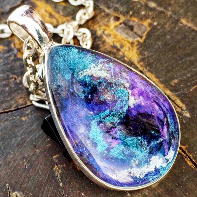 human cremation jewelry