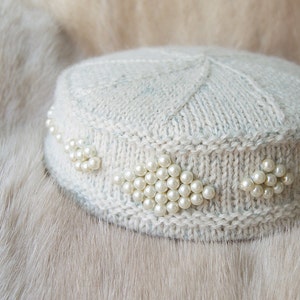 SAMPLE SALE - Pillbox Hat with Pearls in off white, bridal headpiece, couture millinery, art deco pearls