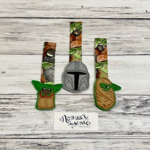 GREEN ALIEN Reach Straps or Charms. Tula. Boba. Pikkolo. Happy Baby. Lillebaby. Carrier Charms. Tula Explore. Free to Grow. Coast.