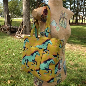 CUSTOM TOTE BAG! Custom Made. Fully lined. 4 pockets. Medium Tote. Shouder Bag. Travel Tote. Travel Purse. Shoulder Tote! Travel Bag. Work