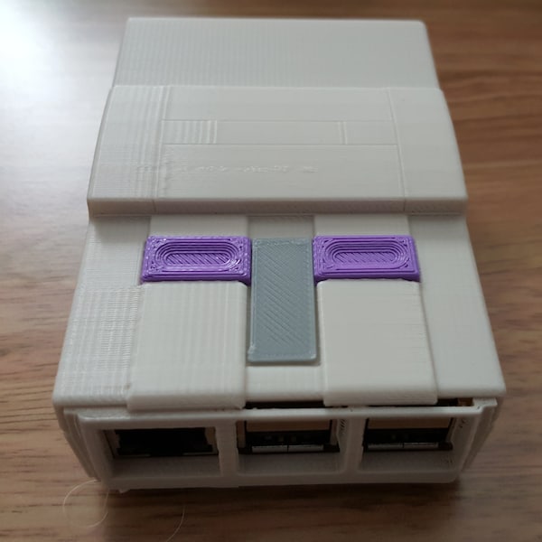 3D Printed SNES (US Version) inspired Raspberry Pi 2/3B+ retropie case